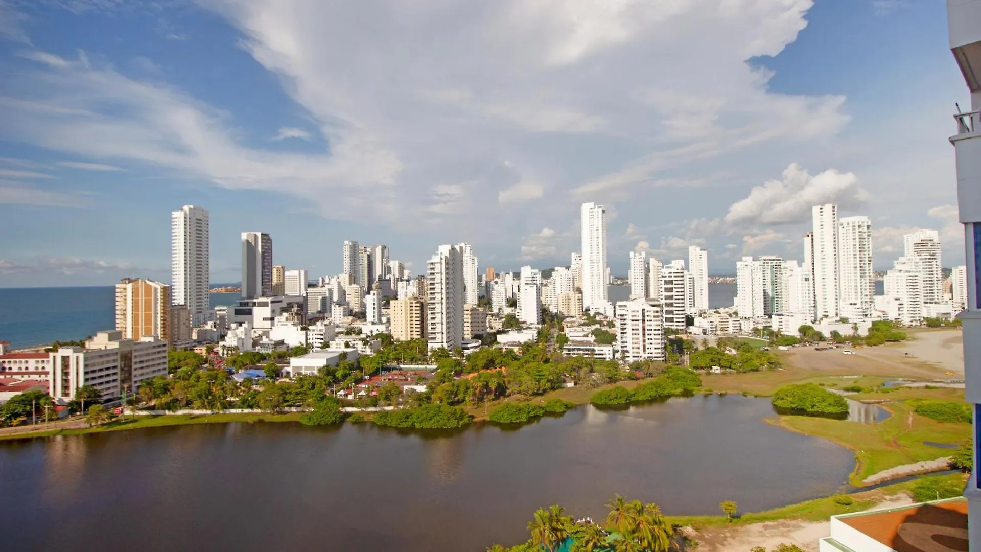 Riviera Beach - Livin Colombia Cartagena Apartment
